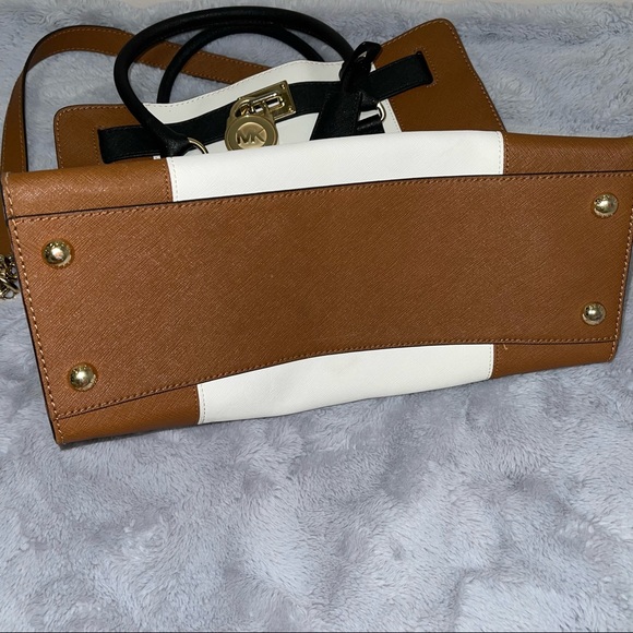 MK Large Hamilton Tote - Picture 4 of 13